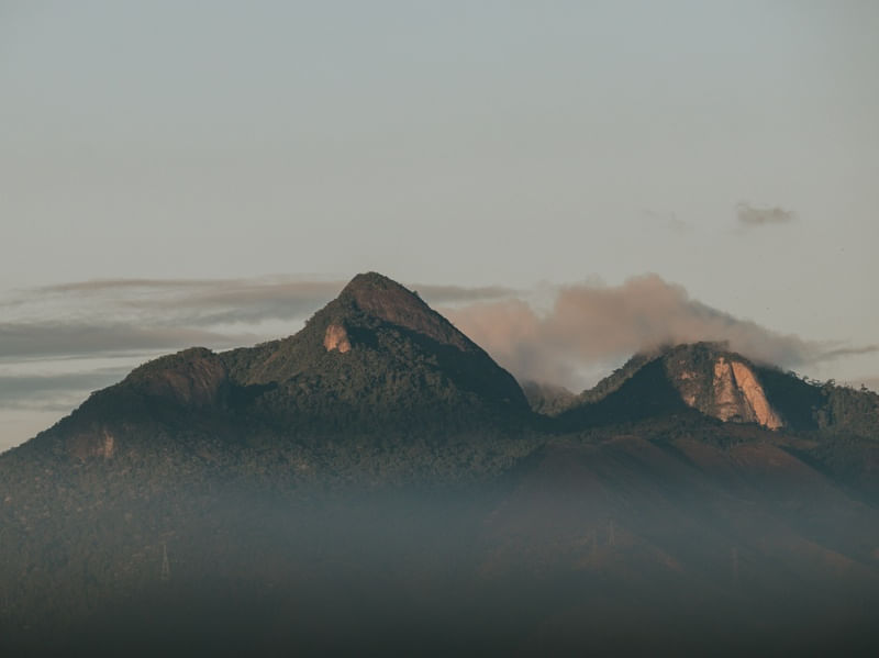 NEBLINA NAS MONTANHAS