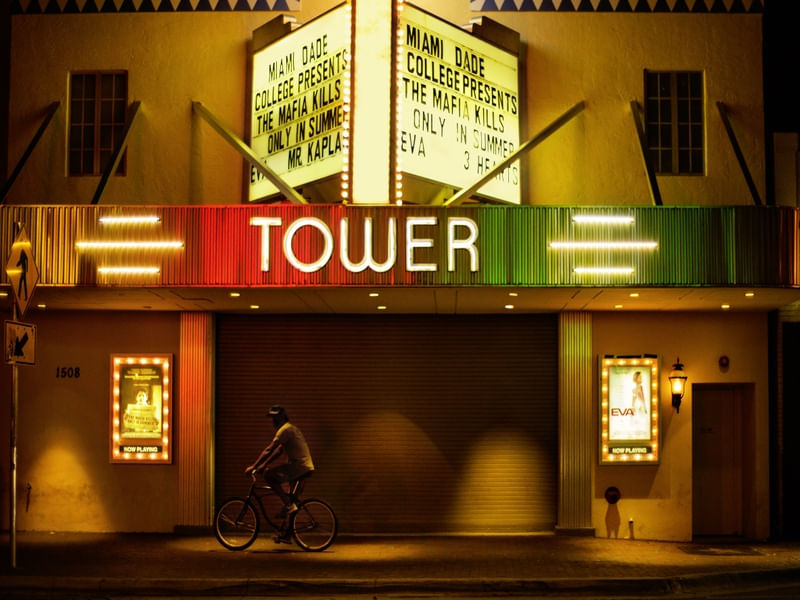 CINEMA COM BIKE