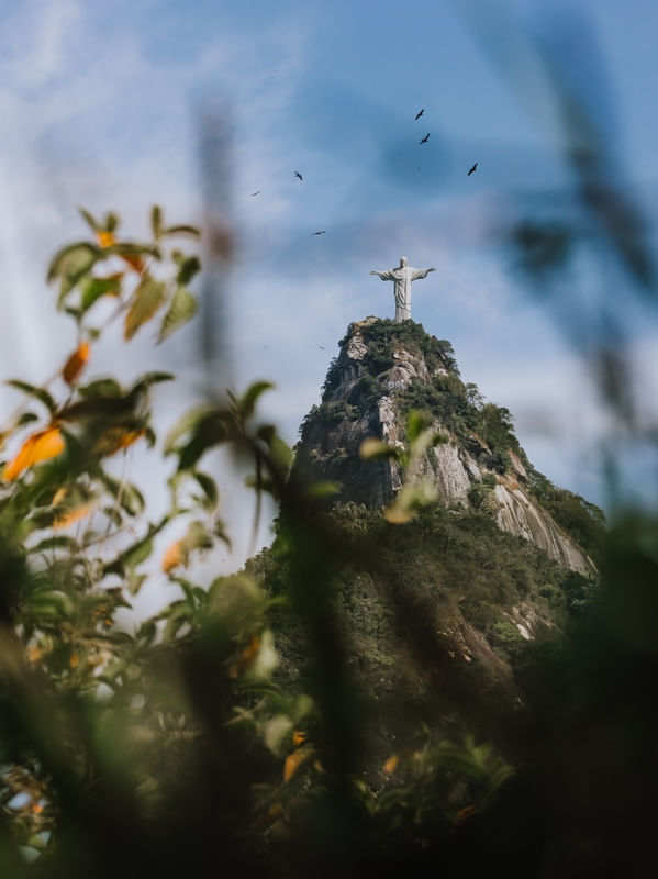 UM CRISTO ESCONDIDO