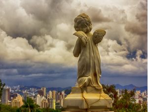 ANJO DE PORCELANA