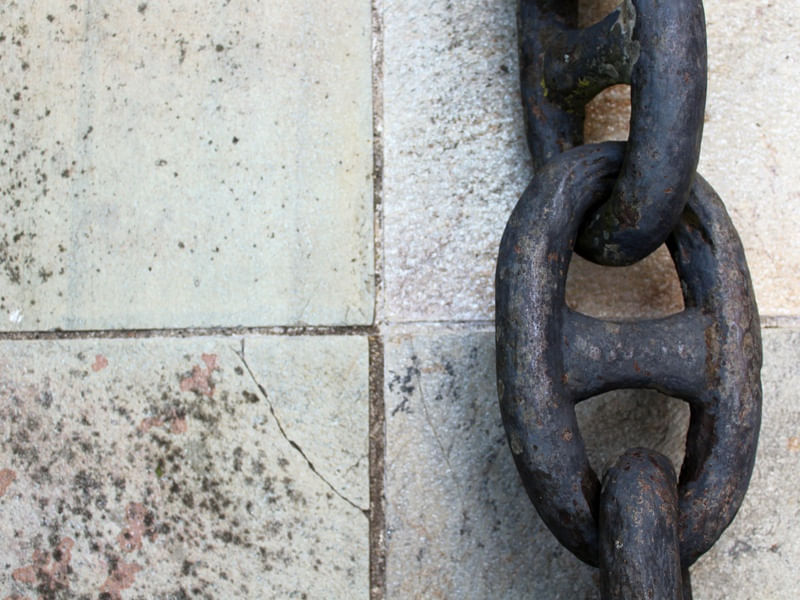 CHAINS