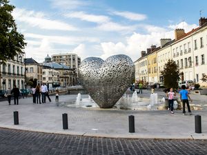 A AMÁVEL CIDADE DE TROYES FRANÇA