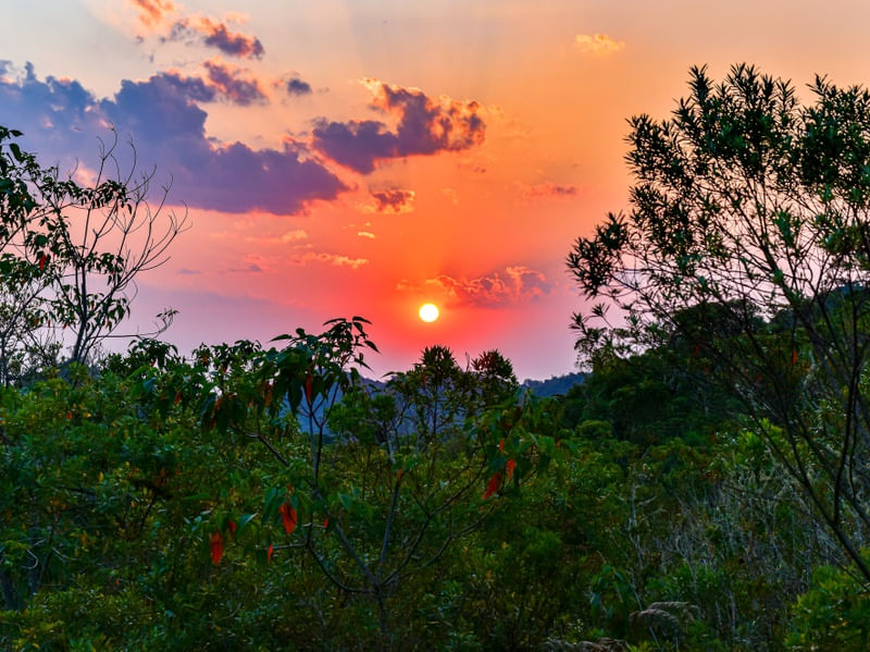 PÔR DO SOL EM CUNHA