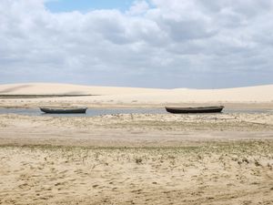 CANOAS NA LAGOA