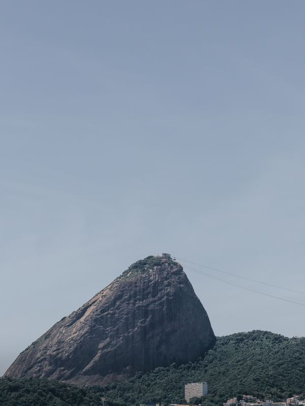 A PONTA DO MORRO