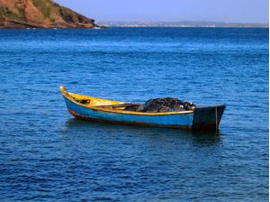 BARQUINHO DE PESCA