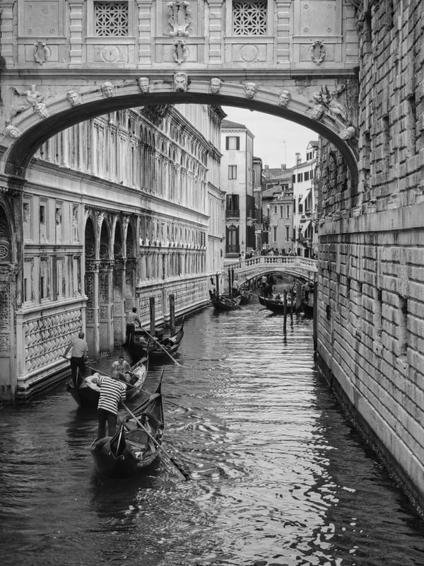 AMORE IN VENEZIA