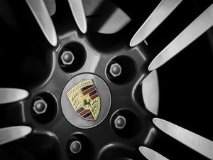 RODA PORSCHE