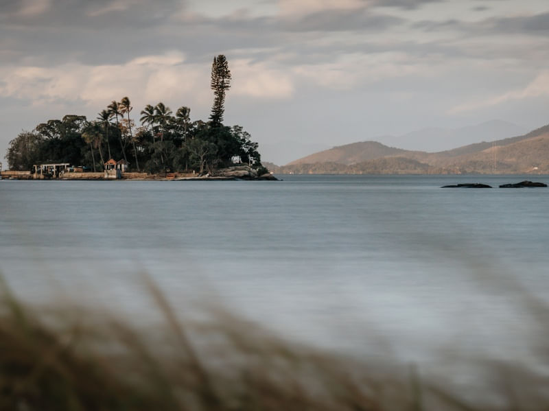 UMA ILHA DENTRO DA ILHA