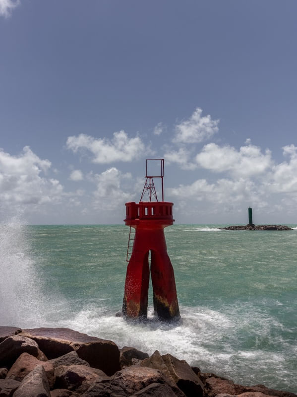 A BOIA DA PASSAGEM DE NAVIOS