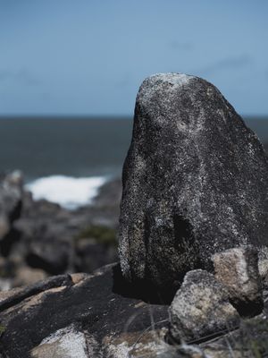 MAR E PEDRA