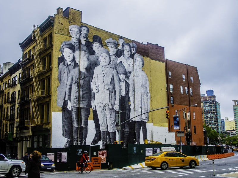 O MURAL DOS IMIGRANTES