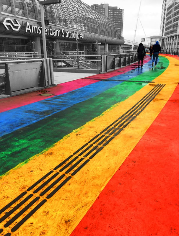 CORES DE AMSTERDAM