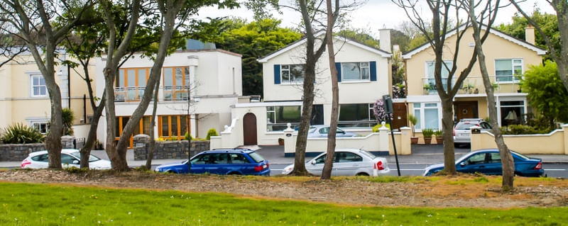 ÁREA RESIDENCIAL EM MALAHIDE IRLANDA