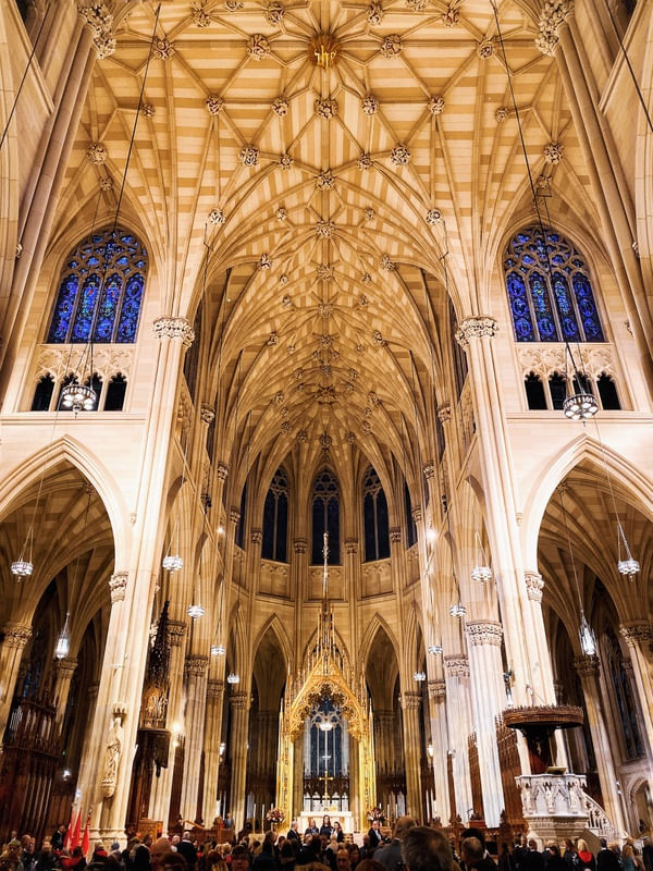 SAINT PATRICKS'S CATHEDRAL (NYC) POR BEATRIZ CYPRIANO
