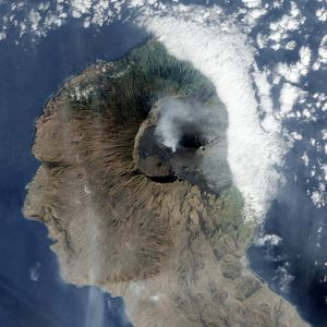EARTH PORTRAIT 2