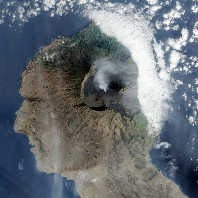 EARTH PORTRAIT 2