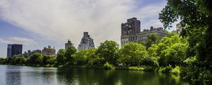 OS PRÉDIOS NO CENTRAL PARK