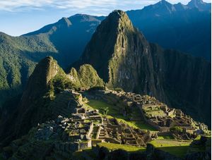 MACHU PICCHU COM O SOL NASCENDO
