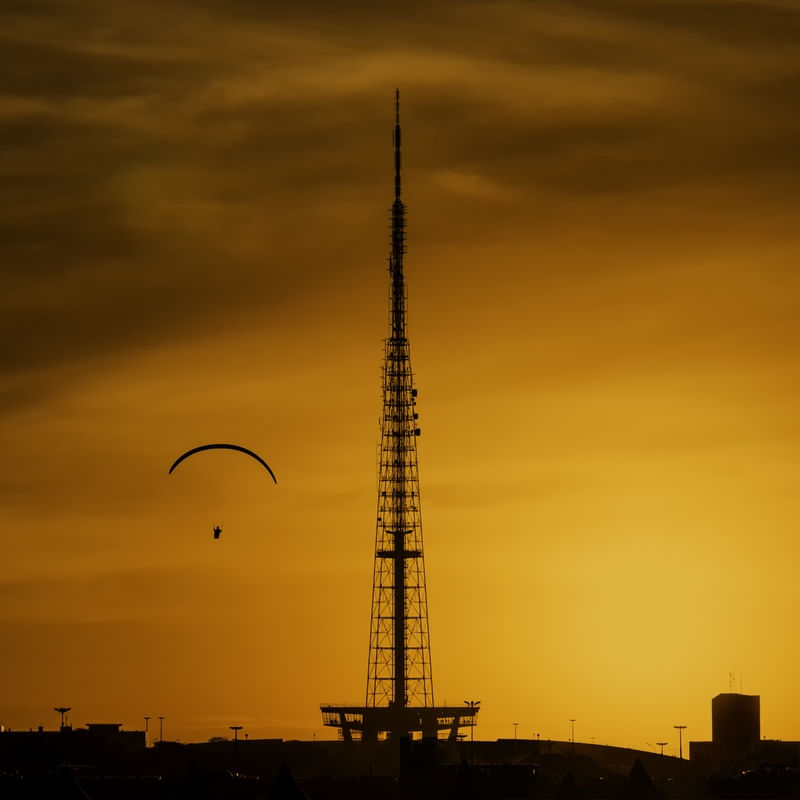 BRASÍLIA: TORRE DE TV E PARAPENTE