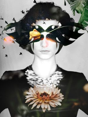 MULHER FLORES