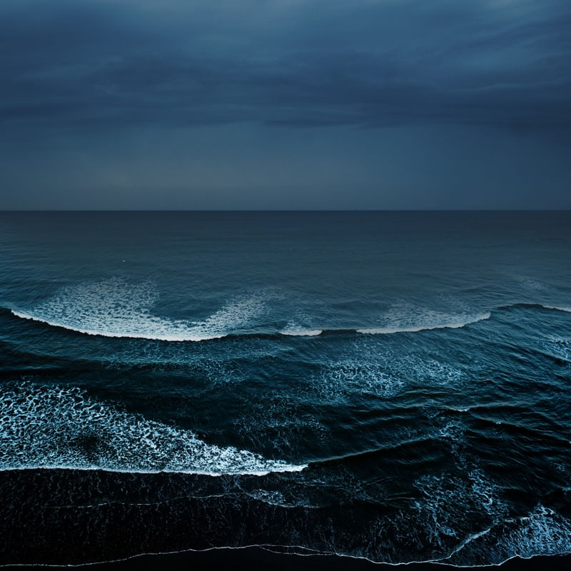 OCEANO AZUL E NEGRO