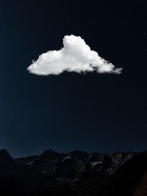 MONTANHA E NUVEM