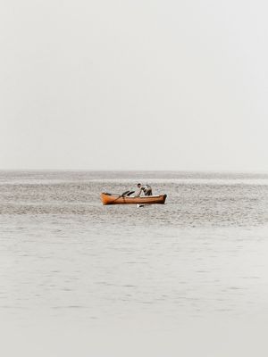 UMA SIMPLES EMBARCAÇÃO