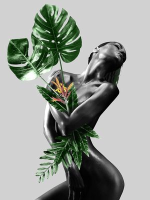 WOMAN - LEAF