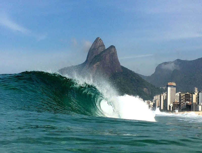 ONDA NA PRAIA DE IPANEMA