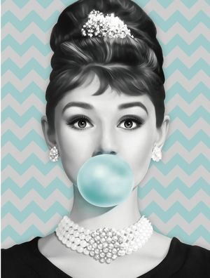 AUDREY HEPBURN CHEVRON