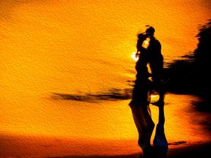 CASAL NO POR DO SOL