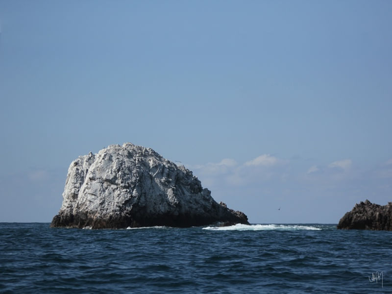 A ILHA DE PEDRA 01