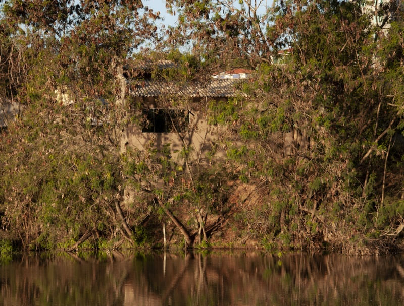 UMA CASA ESCONDIDA E BUCÓLICA