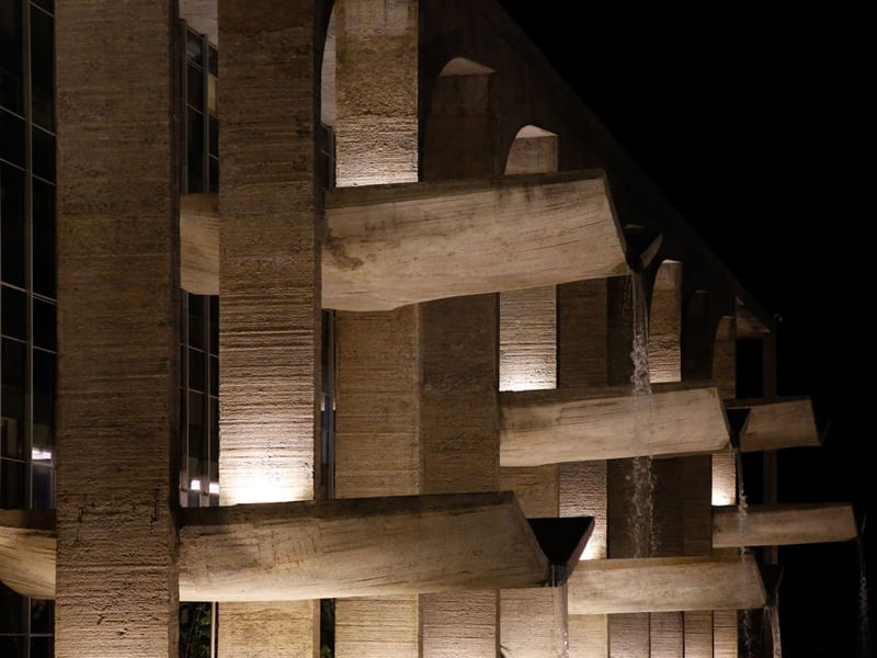 FONTE DO PALÁCIO DA JUSTIÇA (NOTURNA)