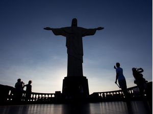 ABRAÇO AO RIO