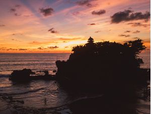 TANAH LOT BALI