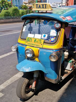 TUKTUK!