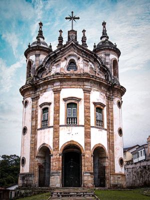ENCANTOS DE OURO PRETO