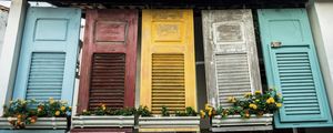 JANELAS EM SÉRIE