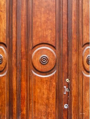 PORTA PESADA DE MADEIRA