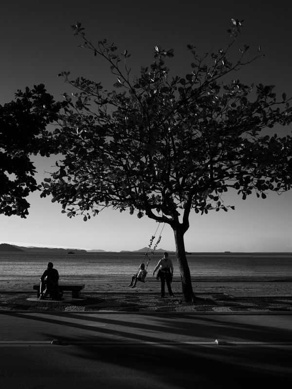 INFÂNCIA NO MAR