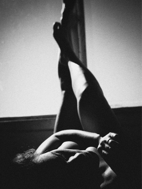 A SENSUALIDADE DAS PERNAS DE UMA MULHER