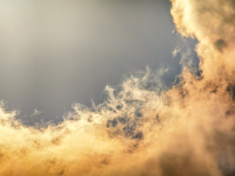 NUVENS E SONHOS III