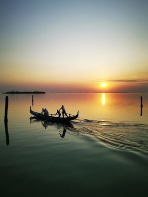 LAGOON 2