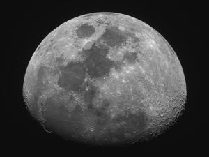 LUA EM ALTA RESOLUÇÃO
