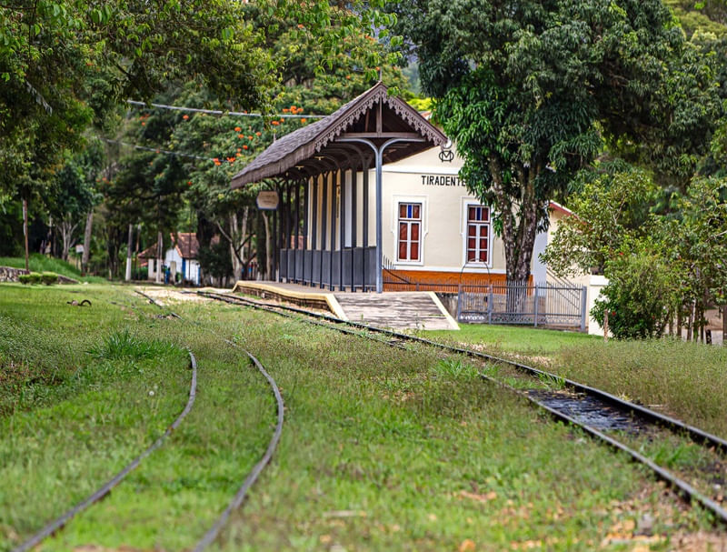ESTAÇÃO TIRADENTES