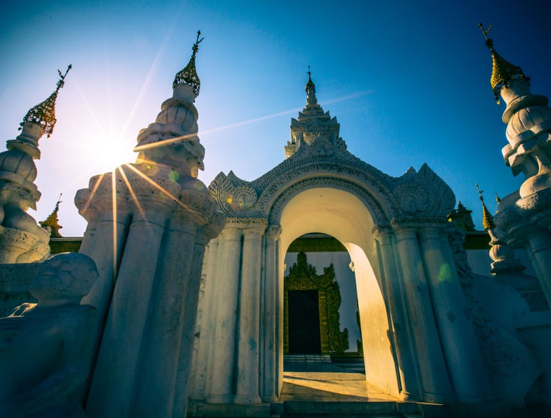 MANDALAY TEMPLE