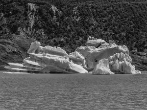 PEQUENO GLACIAR LL
