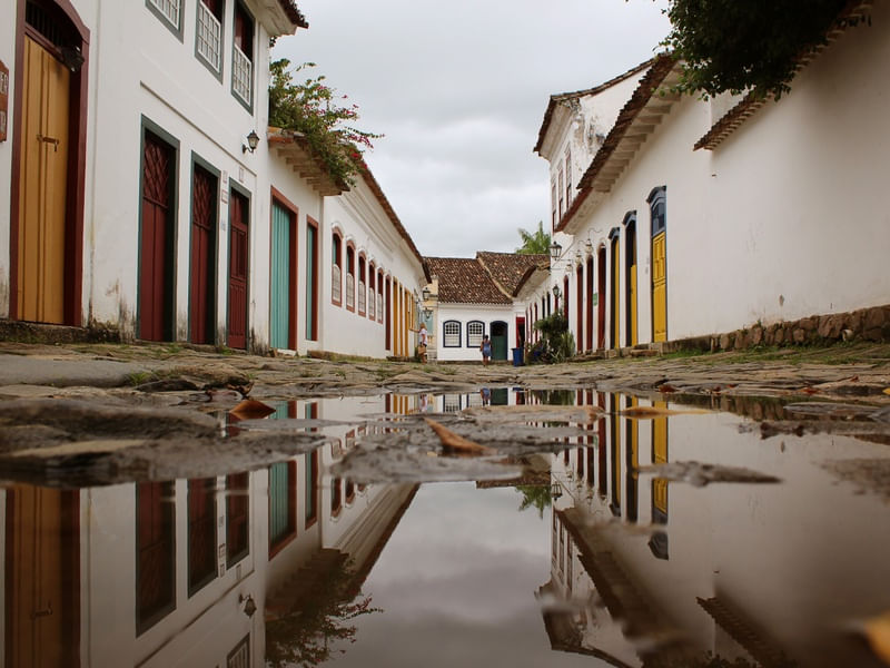 REFLEXOS DA HISTÓRIA